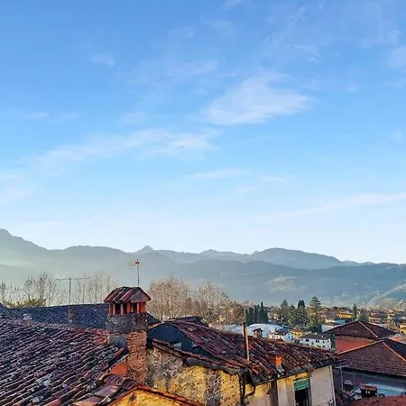 * In Old Town With Amazing Views Apartamento Barga